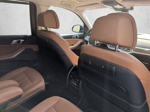 Used 2019 BMW X7 xDrive50i w/ Premium Package AWD/4WD image 25
