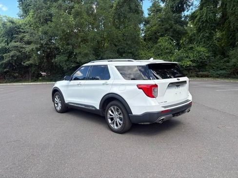 Certified 2022 Ford Explorer Limited w/ Equipment Group 301A AWD/4WD image 5