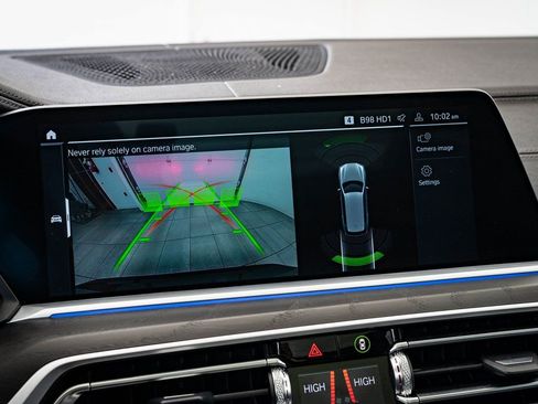 Used 2022 BMW X7 xDrive40i w/ Premium Package image 30