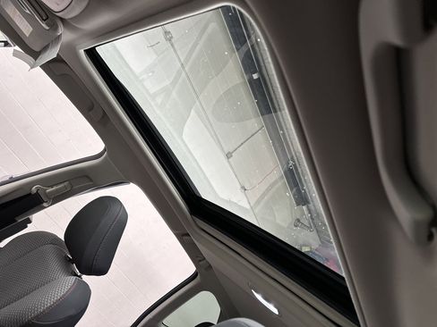 Used 2024 Subaru Forester Sport image 21