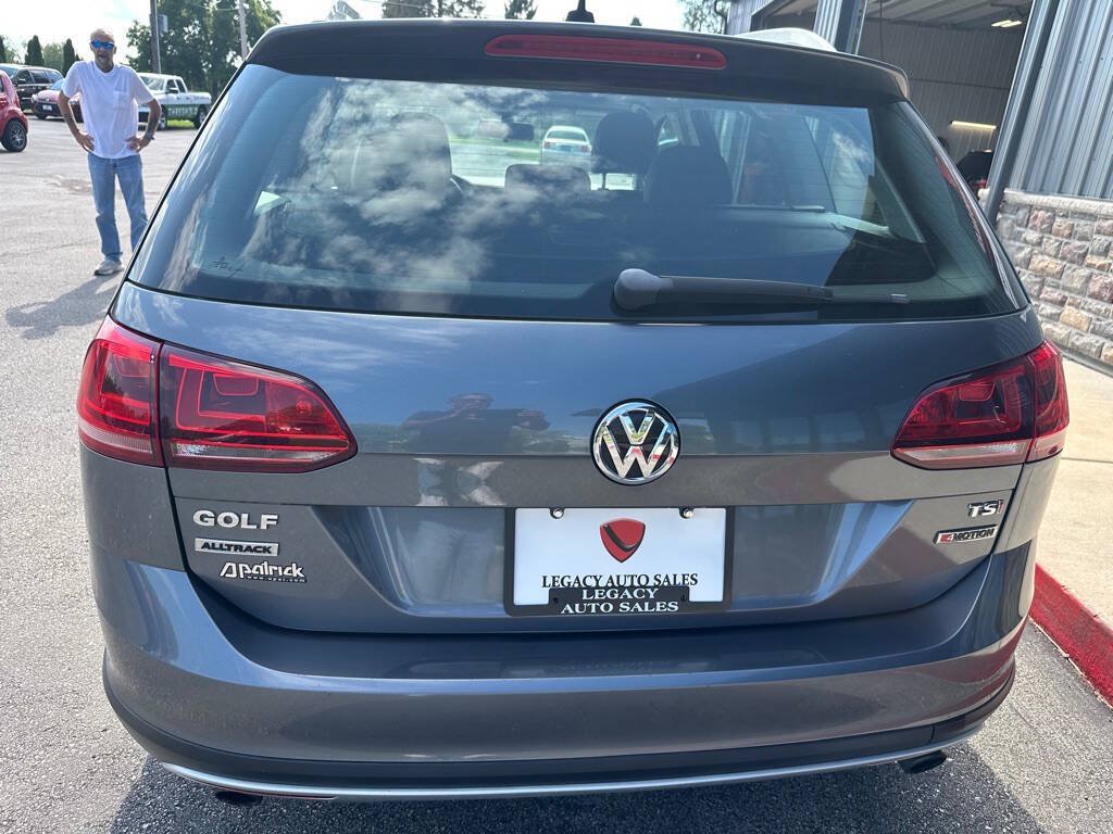 Used 2017 Volkswagen Golf Alltrack SE AWD/4WD image 4