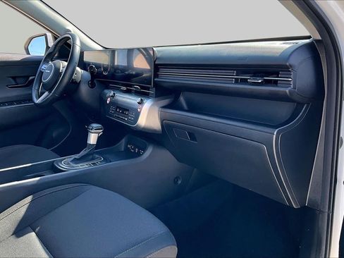 Certified 2025 Hyundai Kona SEL AWD/4WD image 19