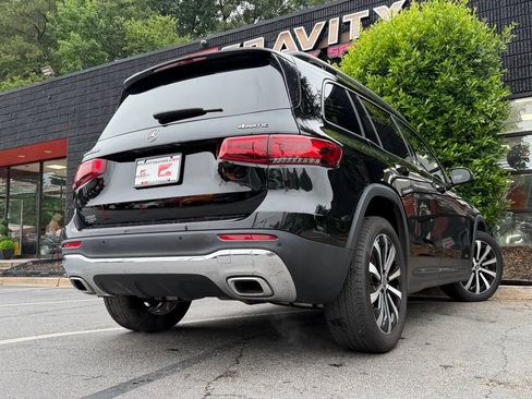 Used 2022 Mercedes-Benz GLB 250 4MATIC w/ Premium Package Lite image 13
