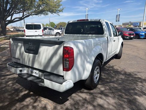 Used 2019 Nissan Frontier S image 3