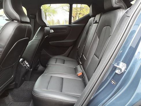 Used 2019 Volvo XC40 T5 Inscription AWD/4WD image 30