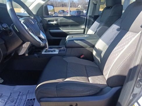 Used 2016 Toyota Tundra SR5 image 15