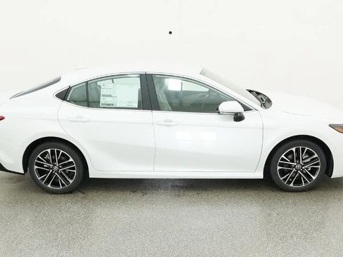 New 2026 Toyota Camry XLE FWD image 11