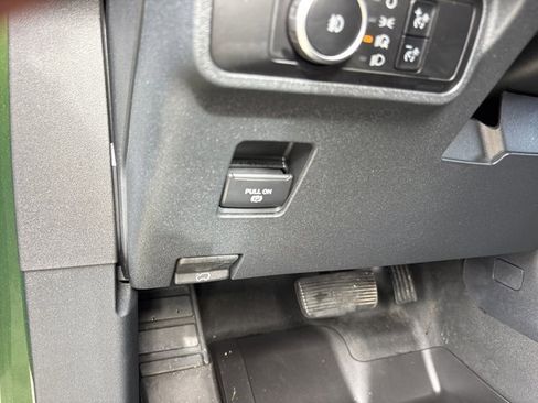 Used 2023 Ford Bronco Badlands w/ Sasquatch Package image 21