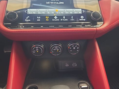 Used 2025 Nissan Z Performance w/ Floor Mat Package RWD image 18