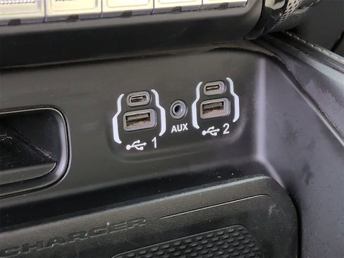 Used 2022 RAM 3500 Limited image 30