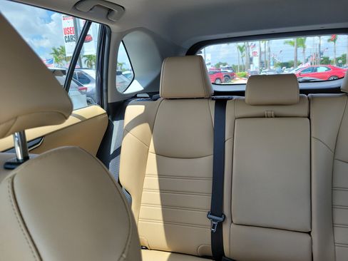 Used 2022 Toyota RAV4 XLE Premium FWD image 20