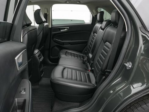 Certified 2024 Ford Edge SEL w/ Convenience Package AWD/4WD image 18
