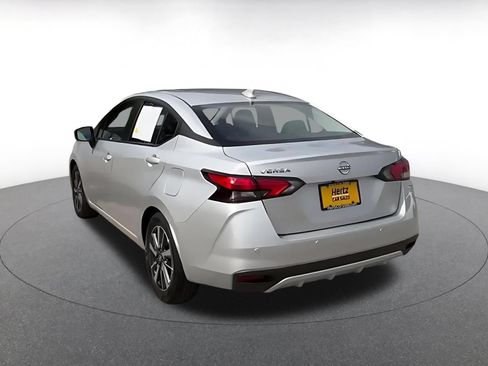 Used 2025 Nissan Versa SV FWD image 11