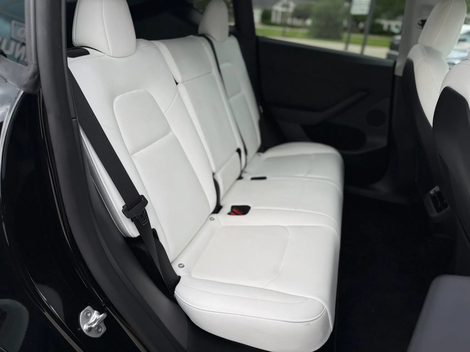 Used 2022 Tesla Model Y Performance AWD/4WD image 17