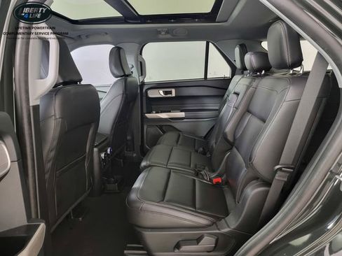 Used 2023 Ford Explorer XLT w/ Equipment Group 202A AWD/4WD image 15