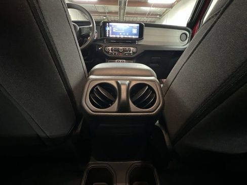 Used 2025 Jeep Wrangler Sport image 20