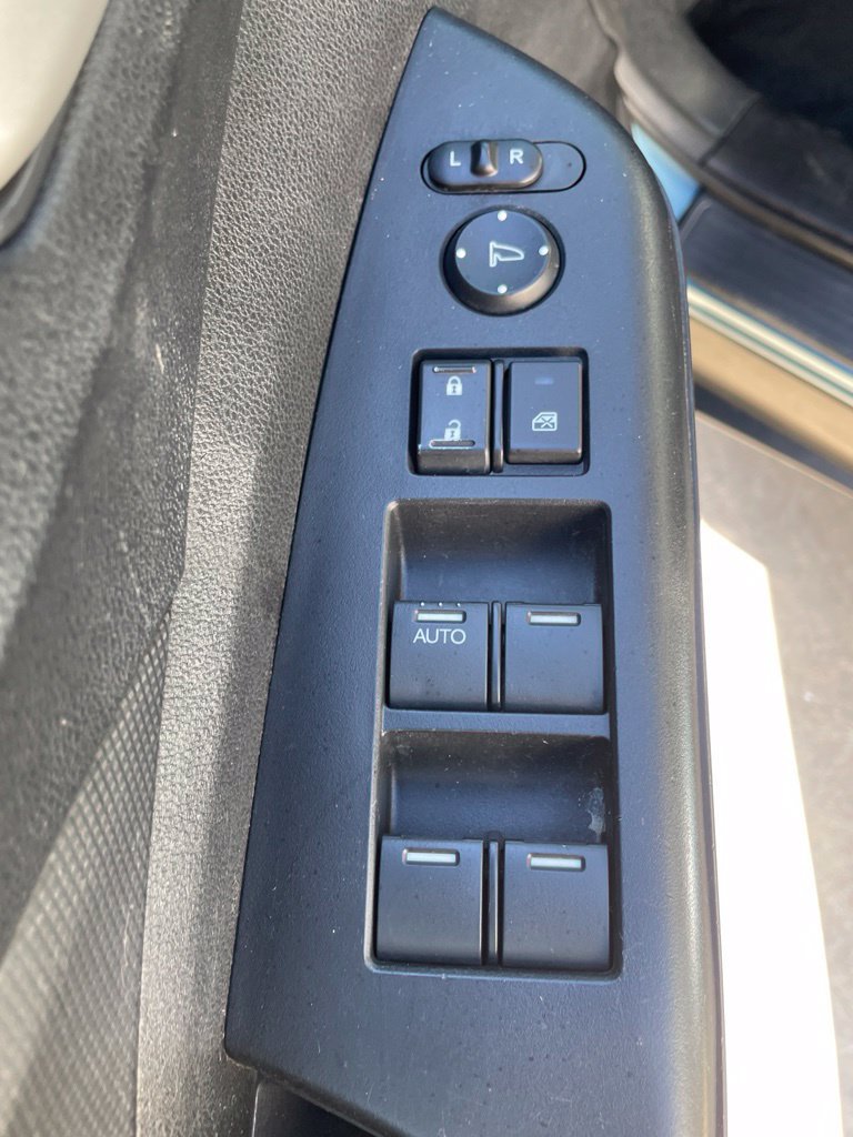 Used 2013 Honda CR-V LX image 16