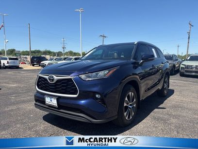 Used 2022 Toyota Highlander XLE