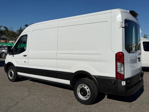 Used 2020 Ford Transit 250 Medium Roof w/ Load Area Protection Package image 9