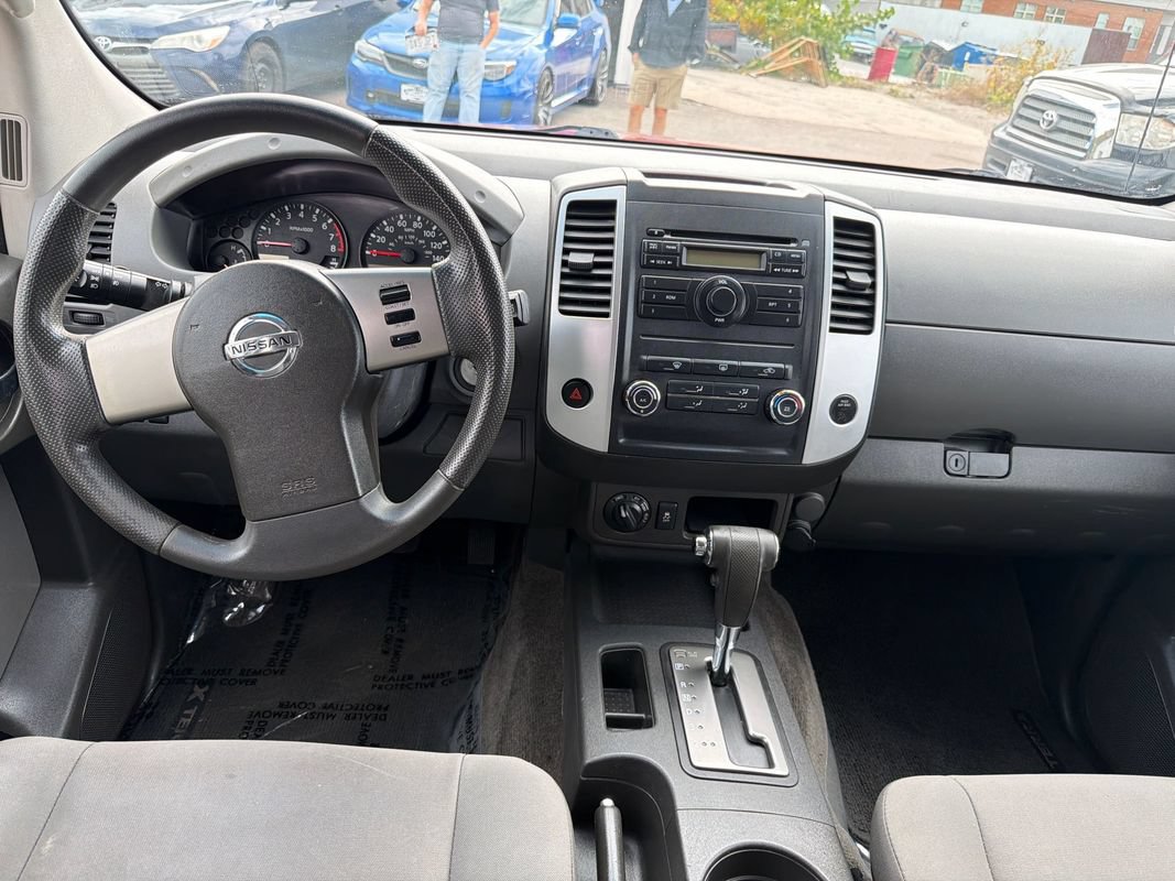 Used 2012 Nissan Xterra 4WD image 11
