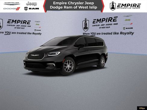 New 2026 Chrysler Pacifica Select image 1