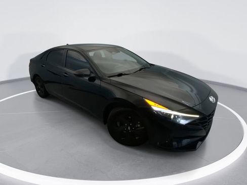 Used 2023 Hyundai Elantra SEL FWD image 1