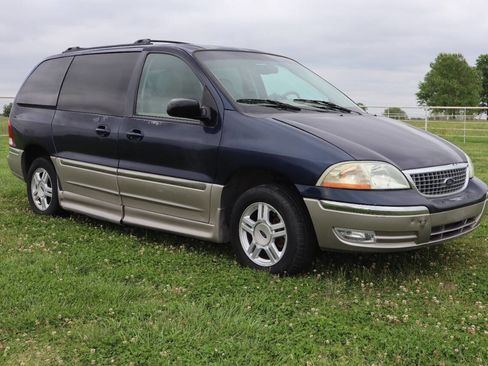 Used 2002 Ford Windstar SEL FWD image 2