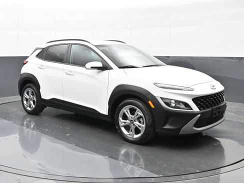 Used 2022 Hyundai Kona SEL FWD image 6