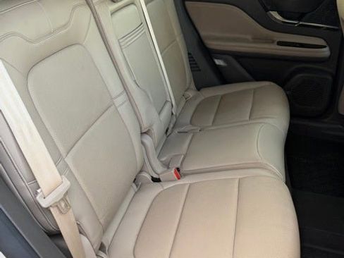 Used 2022 Lincoln Corsair Grand Touring image 14