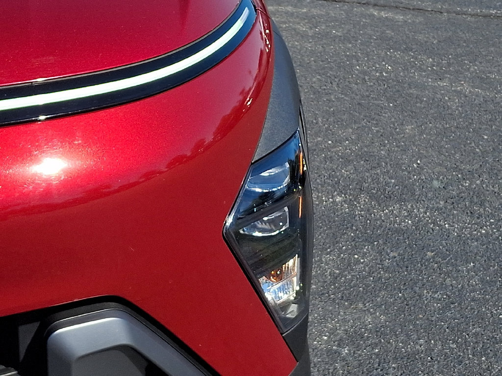 Used 2025 Hyundai Kona SEL AWD/4WD image 9