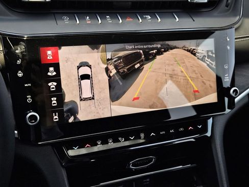 New 2026 Jeep Grand Cherokee Limited AWD/4WD image 18