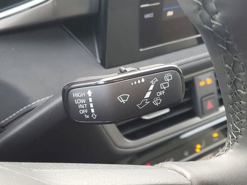 New 2026 Volkswagen Taos SE FWD image 19