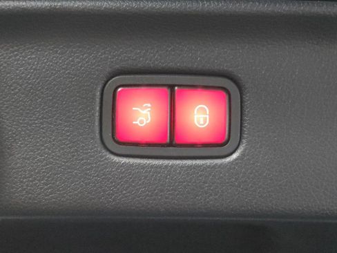 Certified 2023 Mercedes-Benz S 500 4MATIC image 34