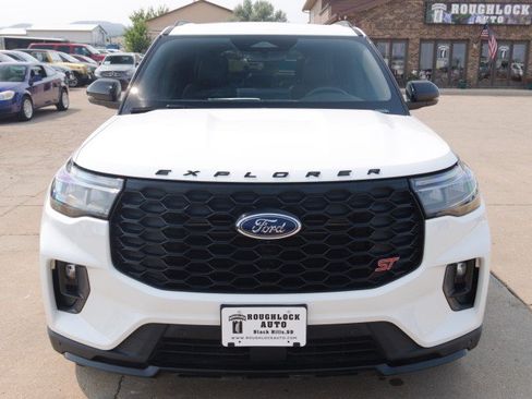 Used 2025 Ford Explorer ST AWD/4WD image 6