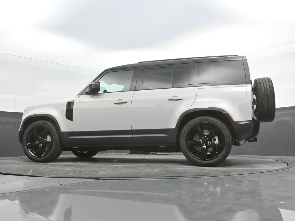 New 2026 Land Rover Defender 110 S AWD/4WD image 40
