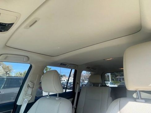 Used 2021 Lexus GX 460 Premium w/ Accessory Package image 10