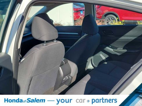 Used 2023 Nissan Altima 2.5 SV image 12