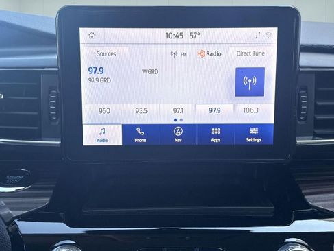 Used 2024 Ford Explorer Limited w/ Equipment Group 301A AWD/4WD image 23