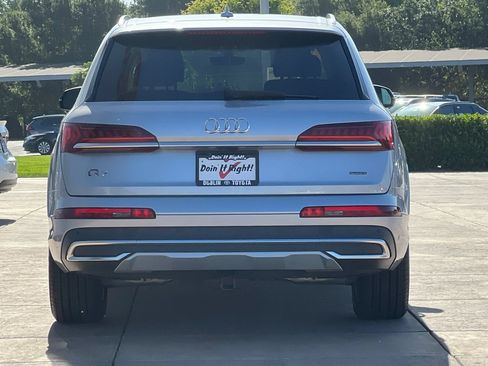 Used 2020 Audi Q7 2.0T Premium Plus w/ Premium Plus Package AWD/4WD image 5