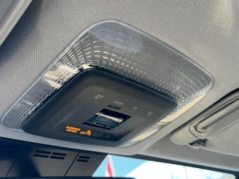 New 2026 Toyota Prius XLE image 24