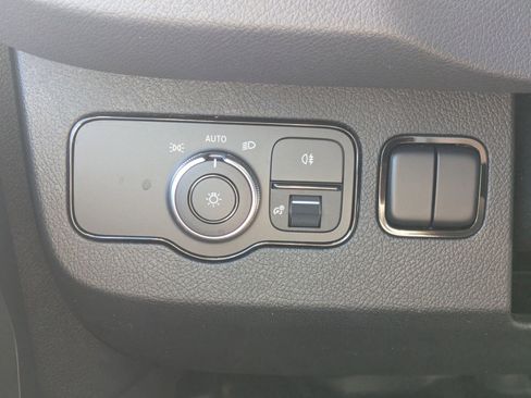 Used 2023 Mercedes-Benz Sprinter 3500 image 25