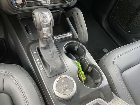 New 2025 Ford Bronco Big Bend w/ Black Diamond Package AWD/4WD image 10