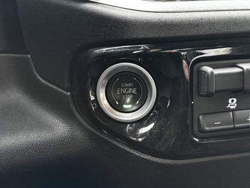 Used 2024 Chevrolet Silverado 3500 LT w/ Convenience Package image 29