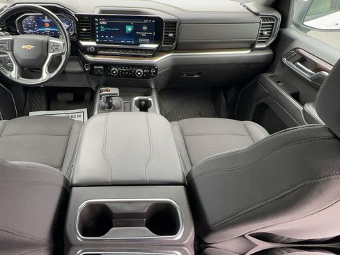 Certified 2024 Chevrolet Silverado 1500 LT AWD/4WD image 12