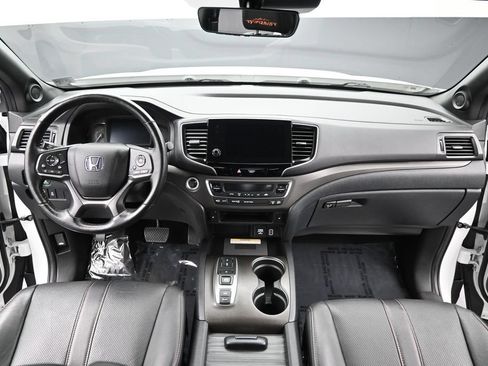 Used 2022 Honda Passport TrailSport image 16
