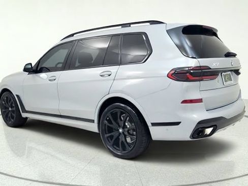 Used 2025 BMW X7 xDrive40i w/ Executive Package AWD/4WD image 8