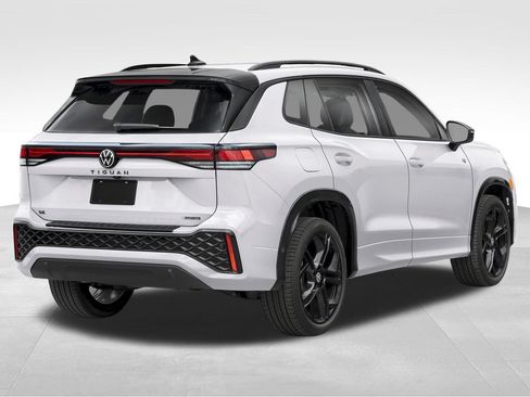 New 2026 Volkswagen Tiguan SE R-Line AWD/4WD image 2