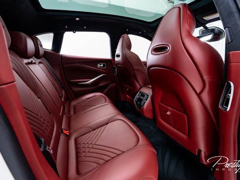 Used 2021 Aston Martin DBX image 56