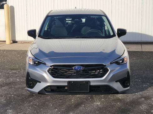 Certified 2025 Subaru Impreza 2.0i image 2