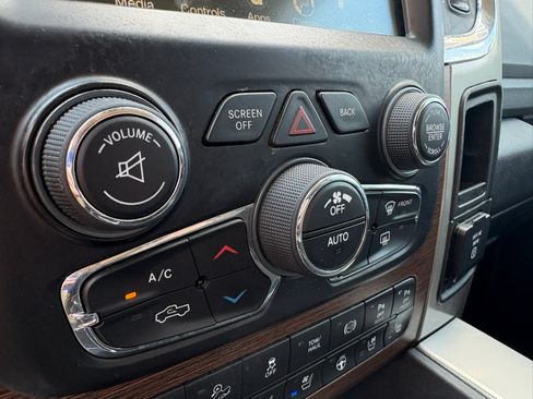 Used 2017 RAM 2500 Laramie w/ Off Road Package AWD/4WD image 20